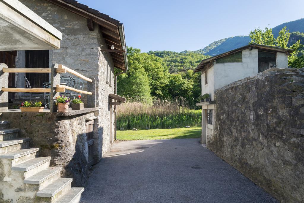 Ostello & Camping Riposo Losone Exterior photo